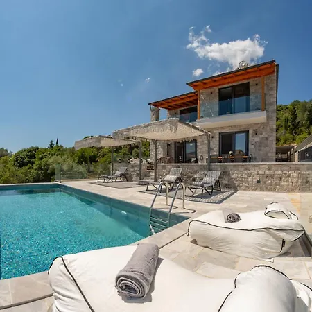 Amalfi Lefkada Vilă Vavkerí
